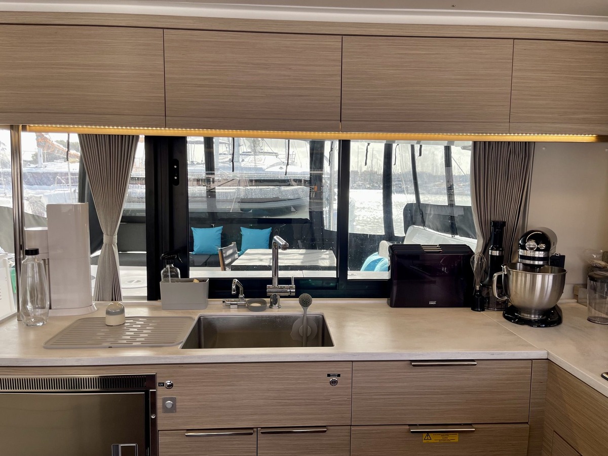LAGOON 46