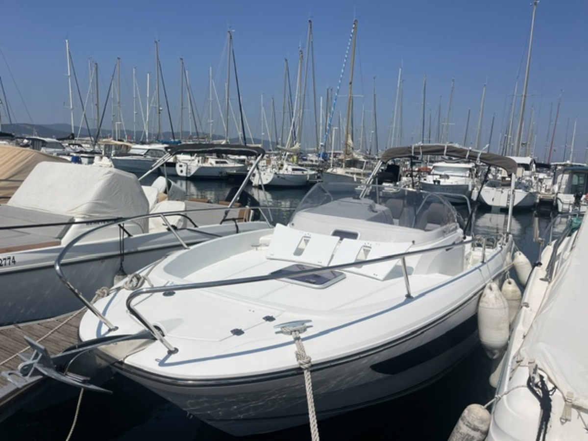 CAP CAMARAT 7.5 WA S�rie 2