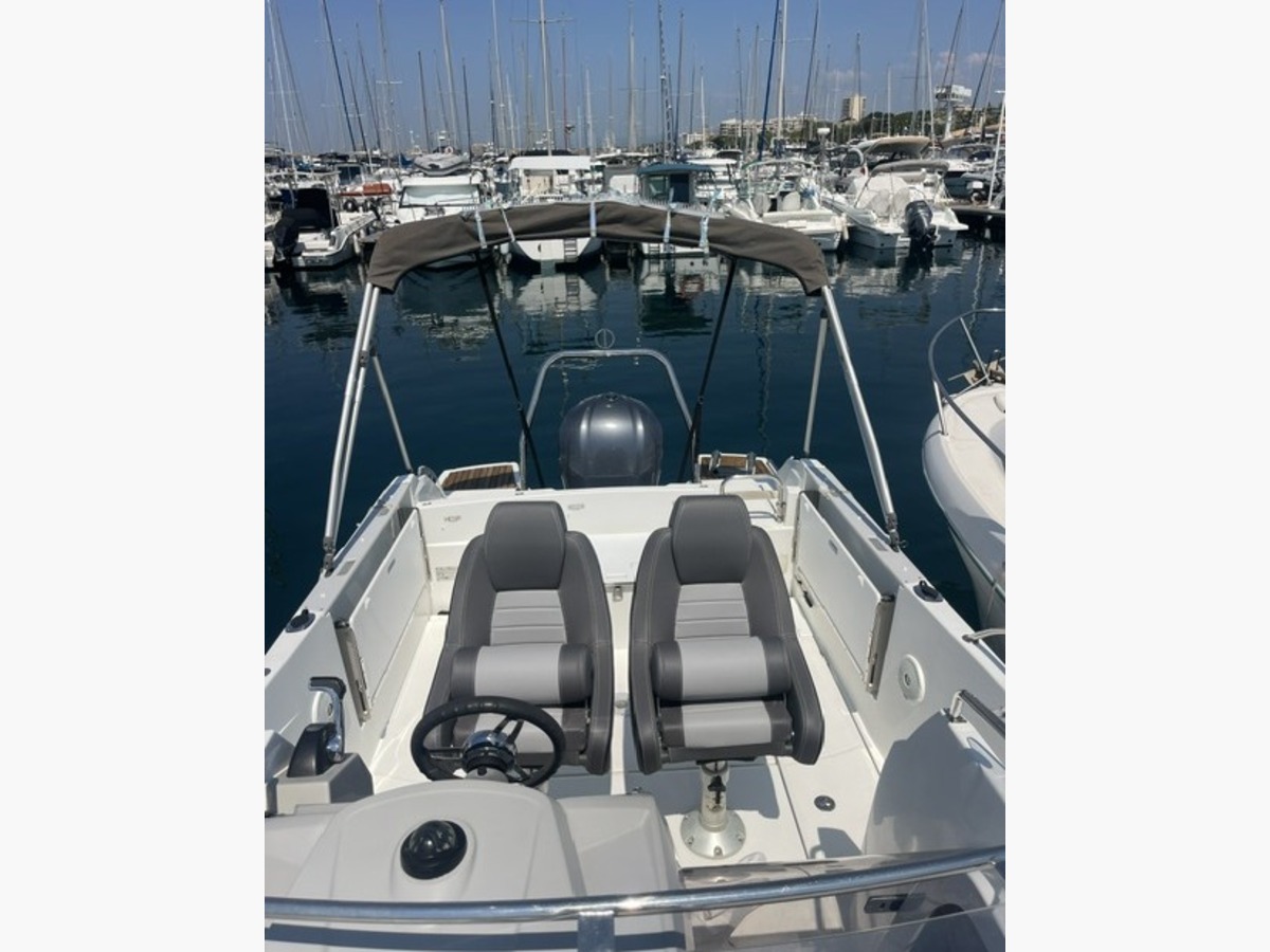 CAP CAMARAT 7.5 WA S�rie 2