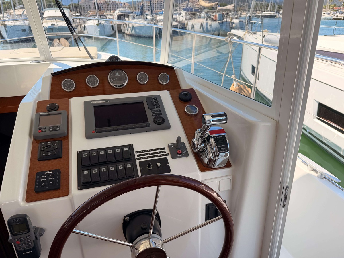 SWIFT TRAWLER 34
