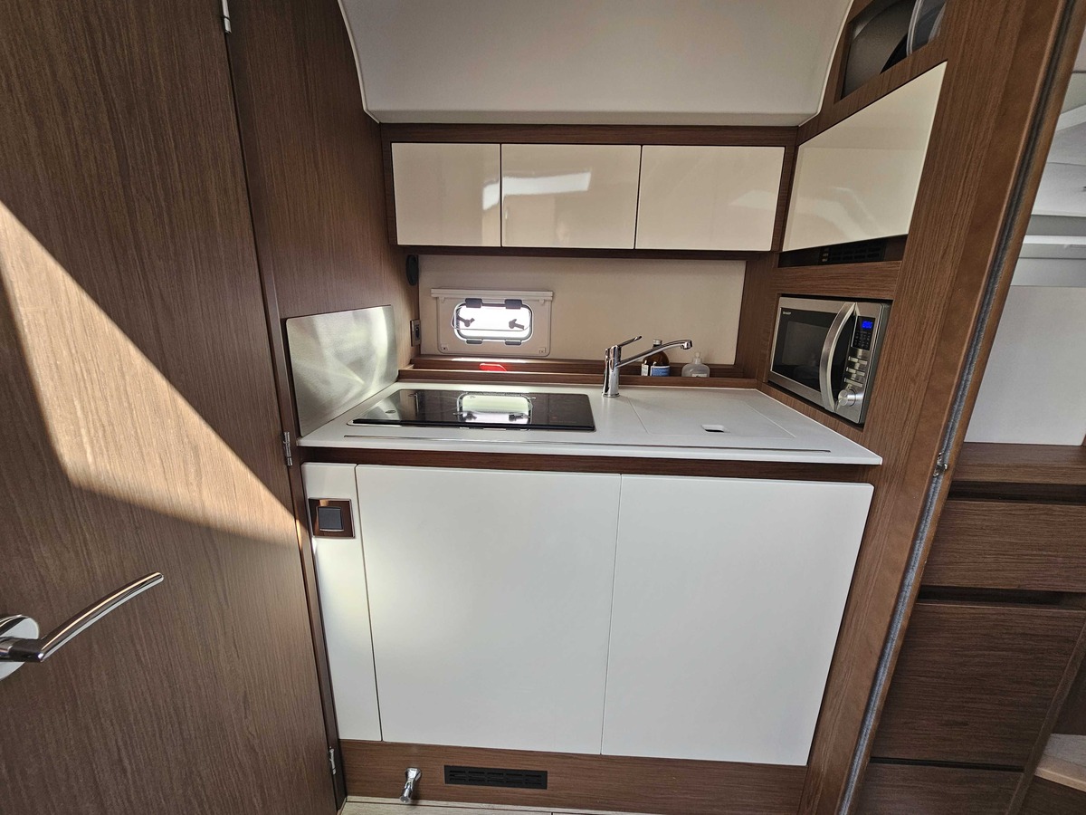 LEADER 36 SPORTOP