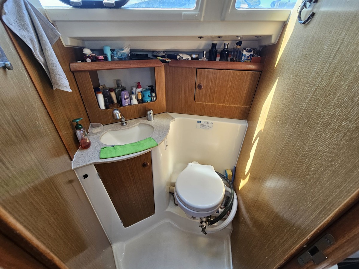 sun odyssey 32i