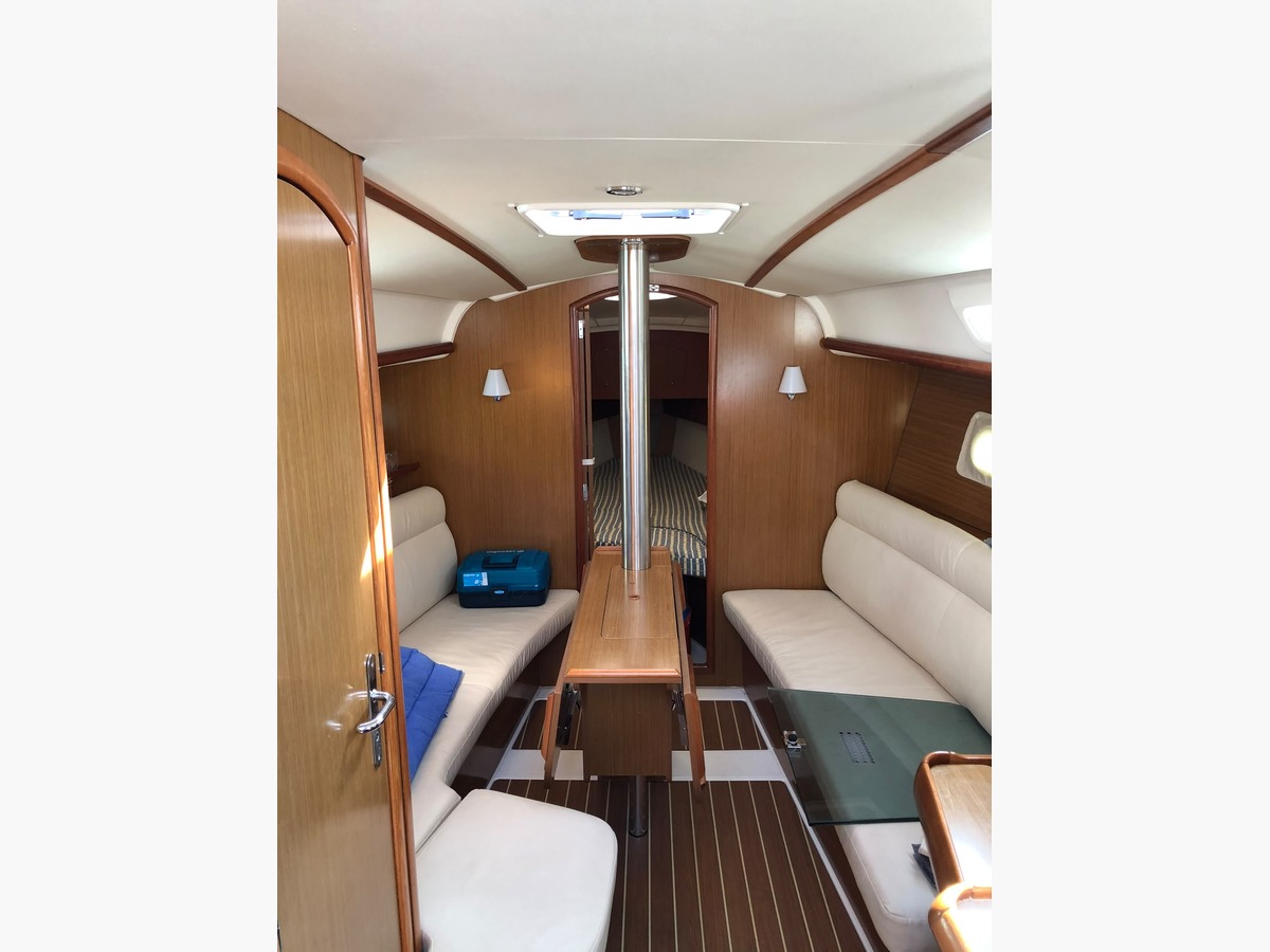 sun odyssey 32i