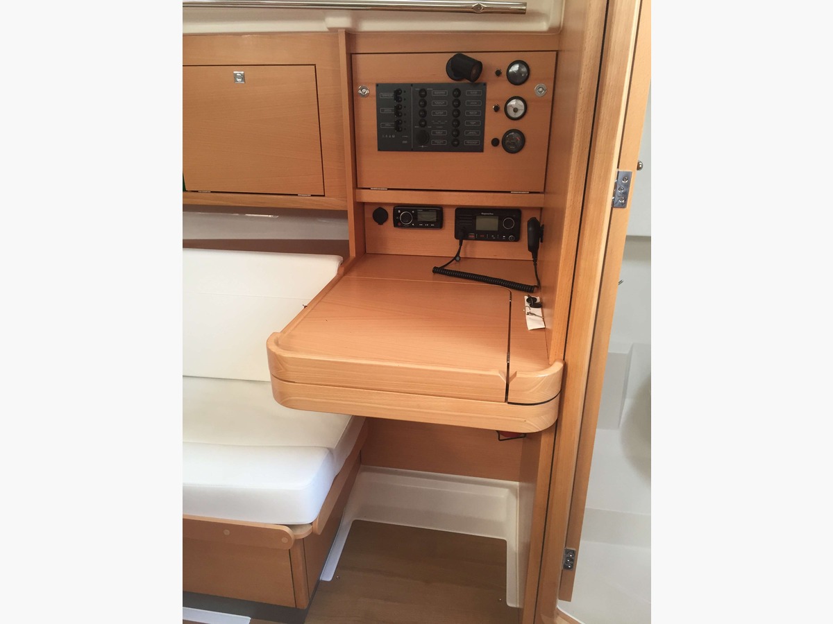 SUN ODYSSEY 319