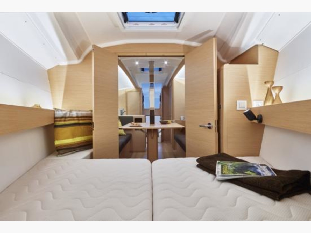 sun odyssey 349