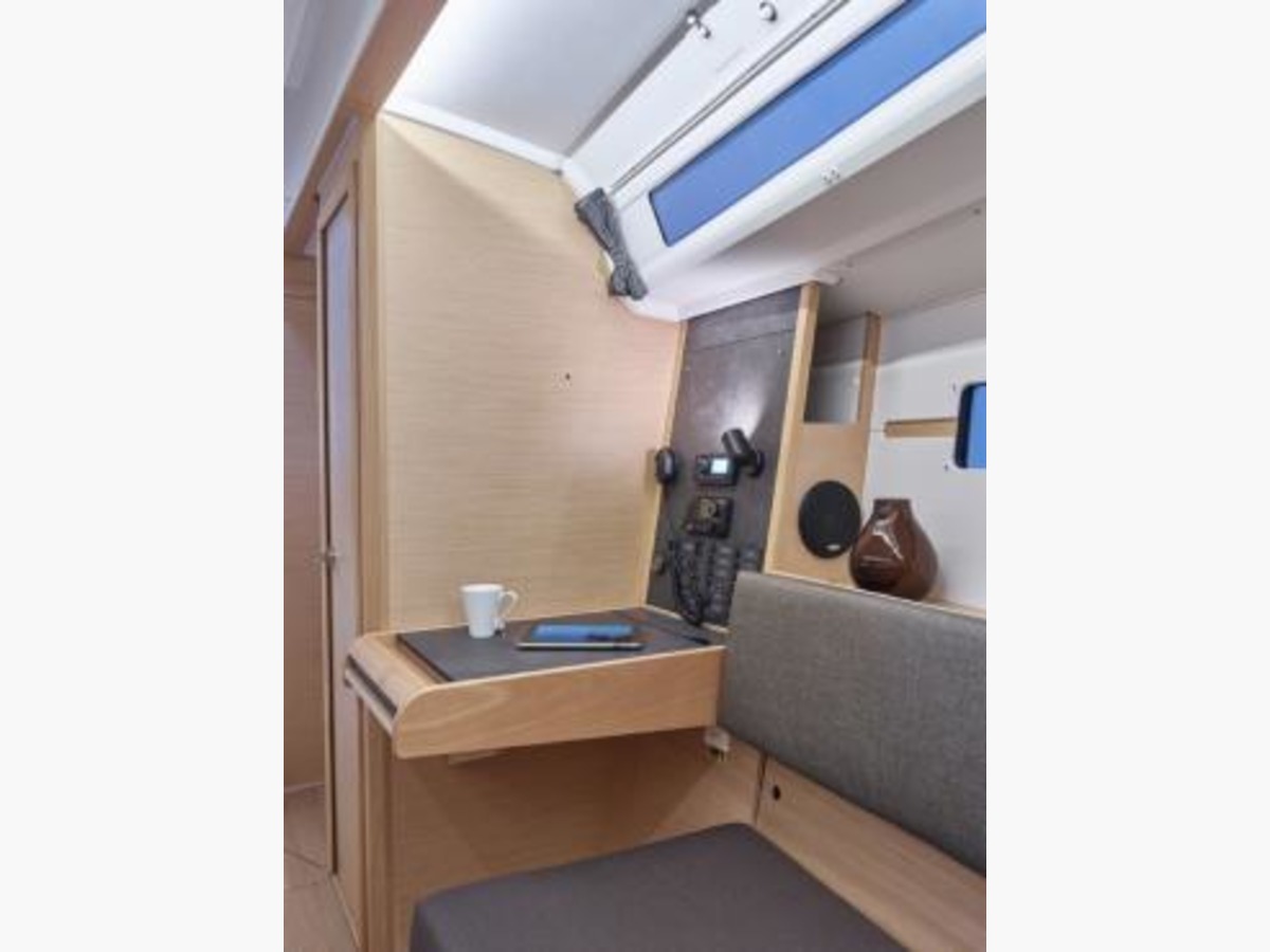 sun odyssey 349