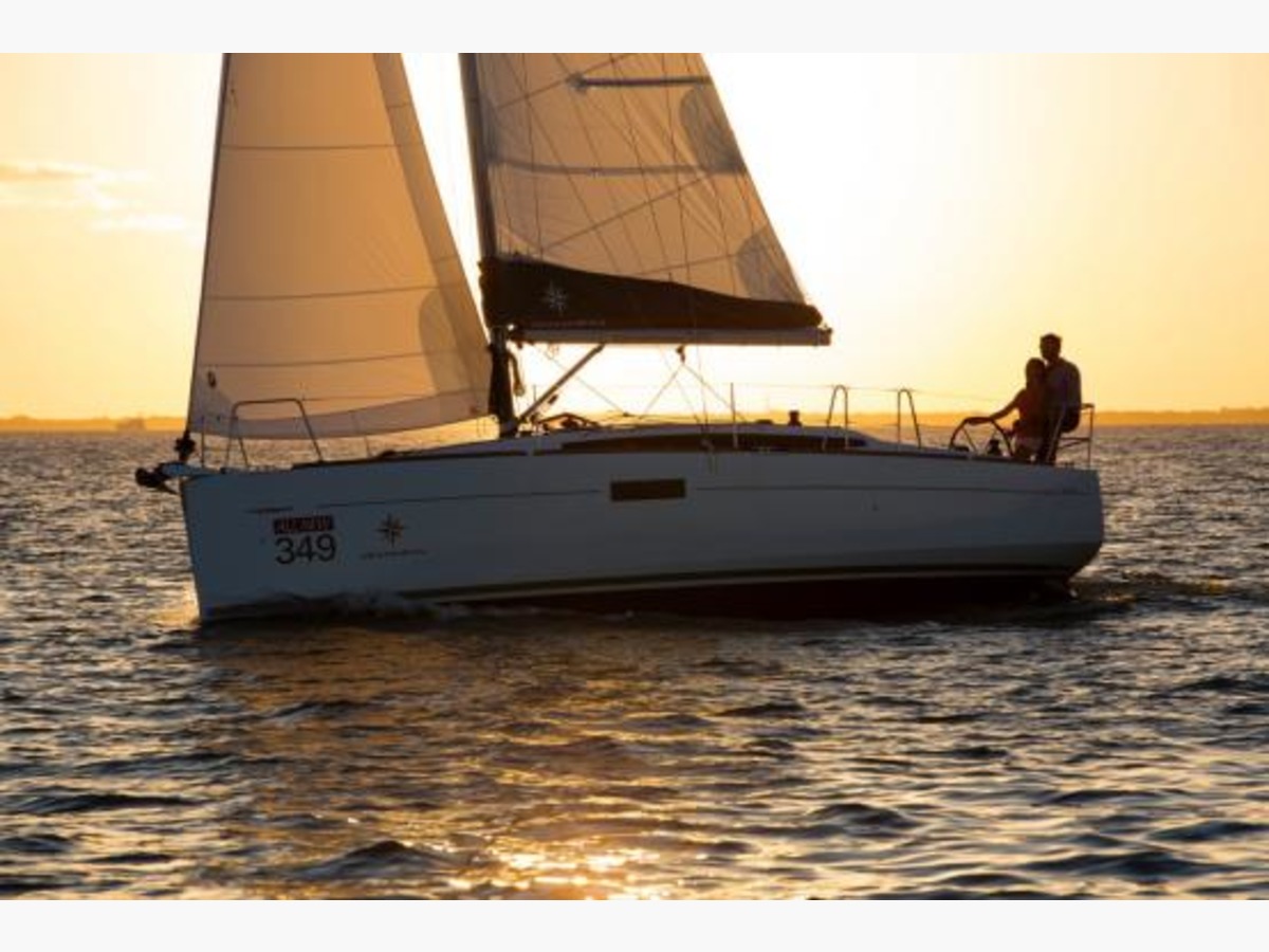 sun odyssey 349