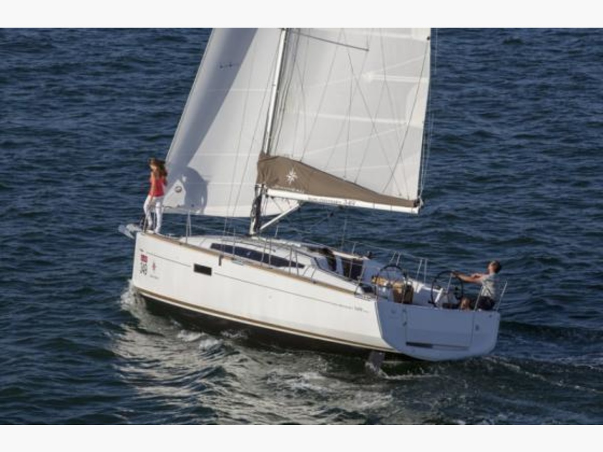 Sun Odyssey 349