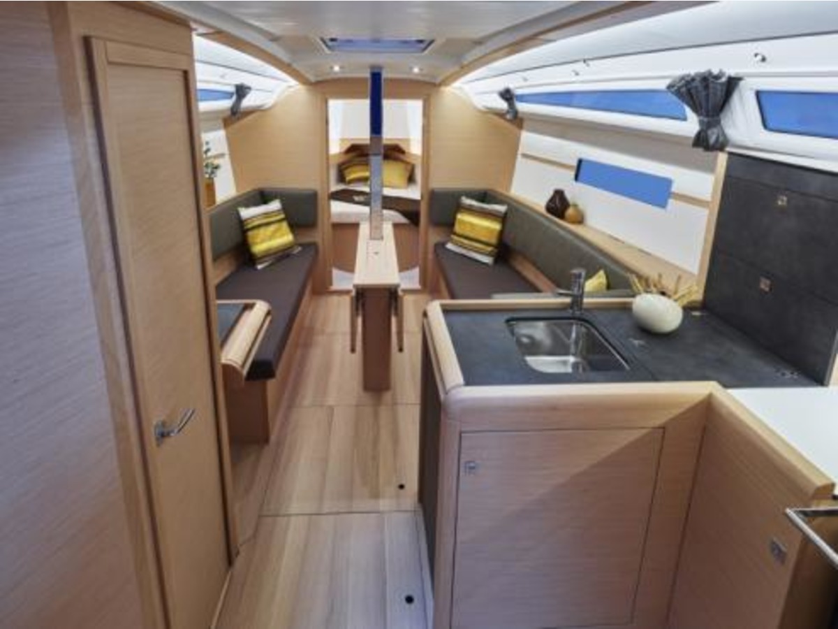 sun odyssey 349