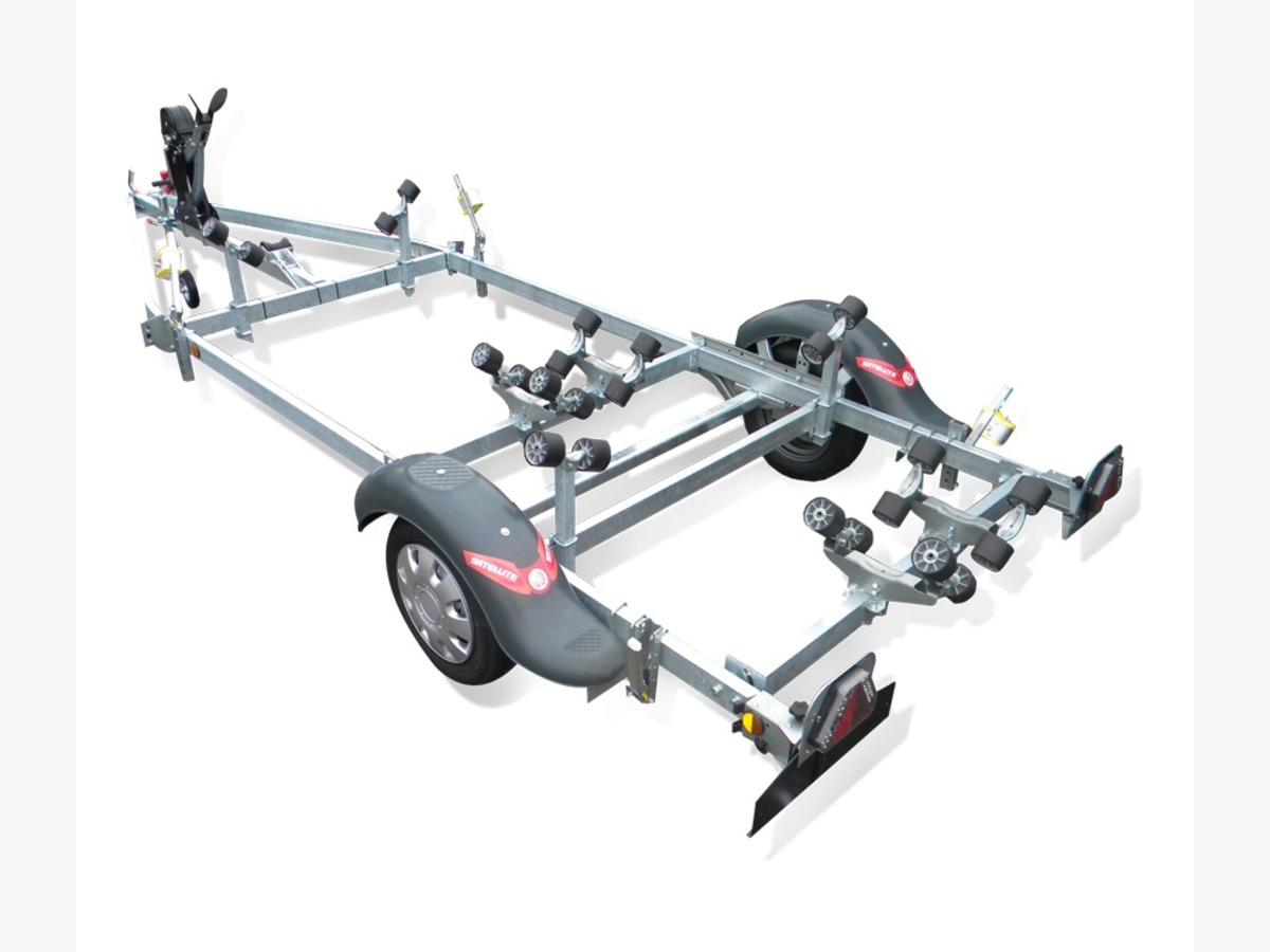 SATELLITE MX075 bateau neuf à vendre